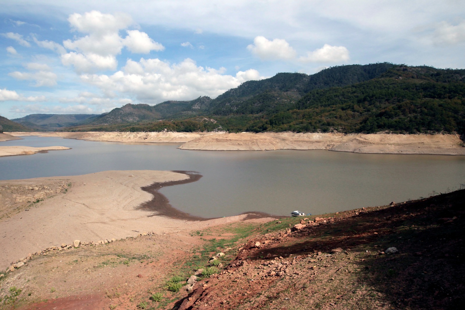 RUSSEL GARAY: "LA CRISIS DEL AGUA EN TEGUCIGALPA ES UN FRACASO DE GESTIÓN, NO DE ESCASEZ"