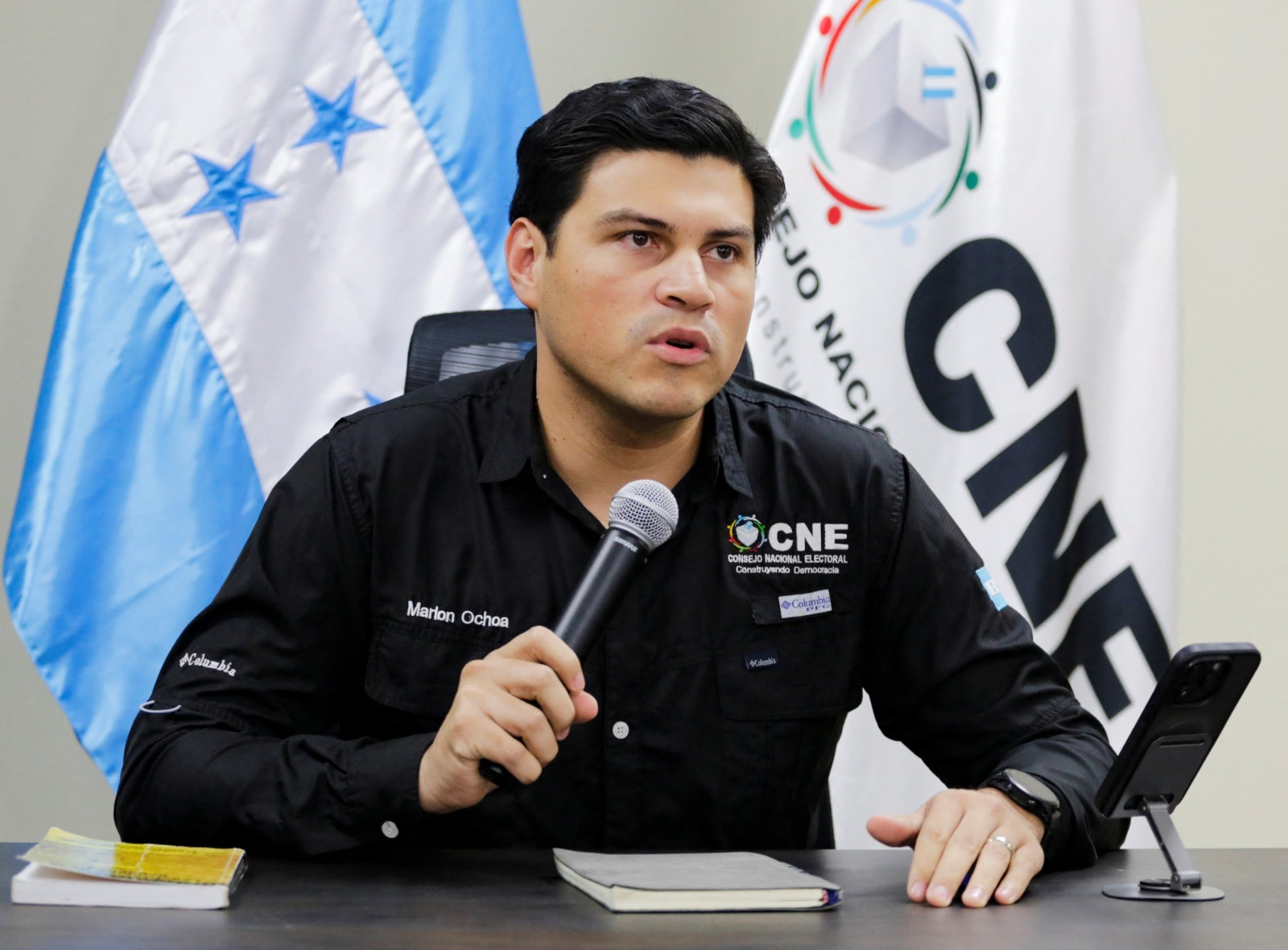 ! ÚLTIMA HORA!: MARLON OCHOA ACUSA A JUAN ORLANDO HERNÁNDEZ DE PLANEAR SU ASESINATO